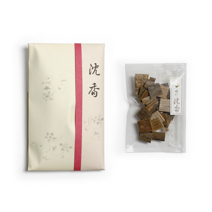 最高級タニ沈香 割 1.58 g 最高級タニ沈香 割 1.58 g 最高級タニ沈香