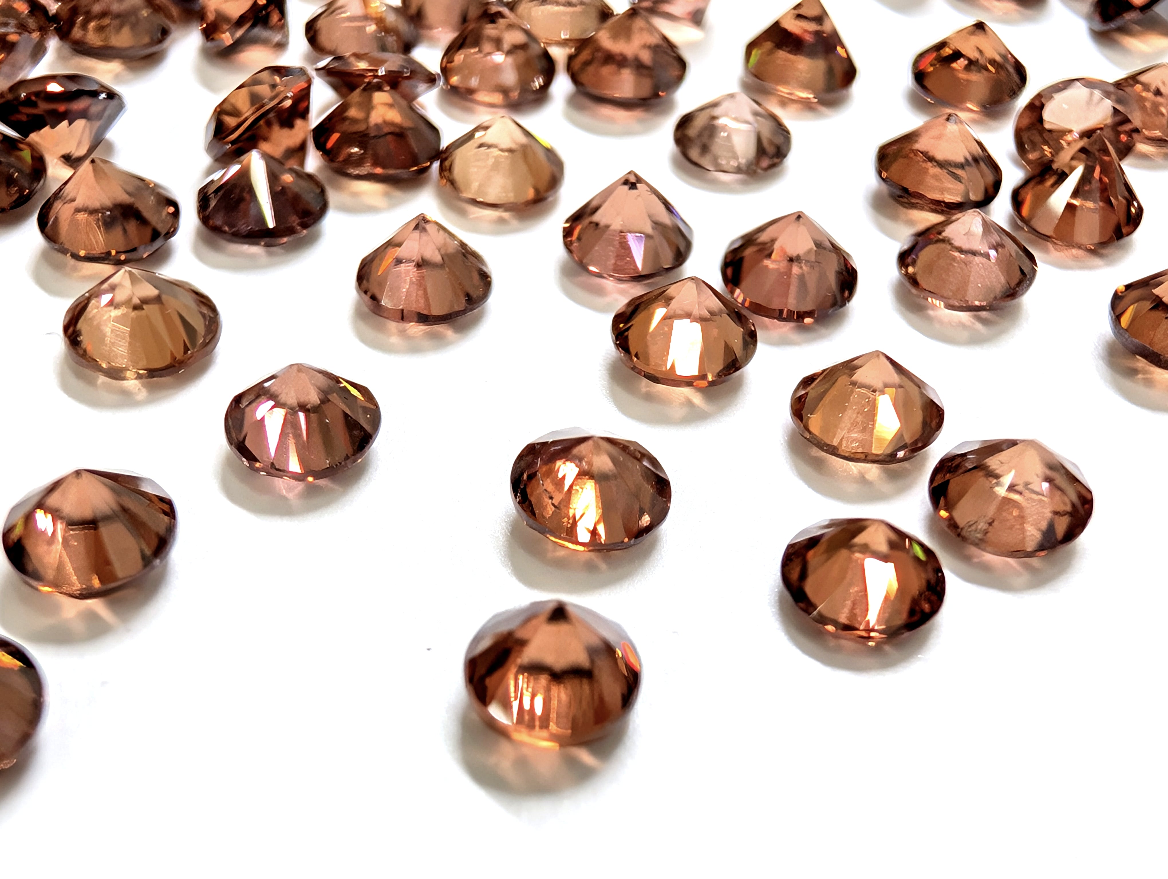 東洋ルース ONLINE SHOP💎💡蛍光あり✨ギラギラ✨ブラウンジルコン【1