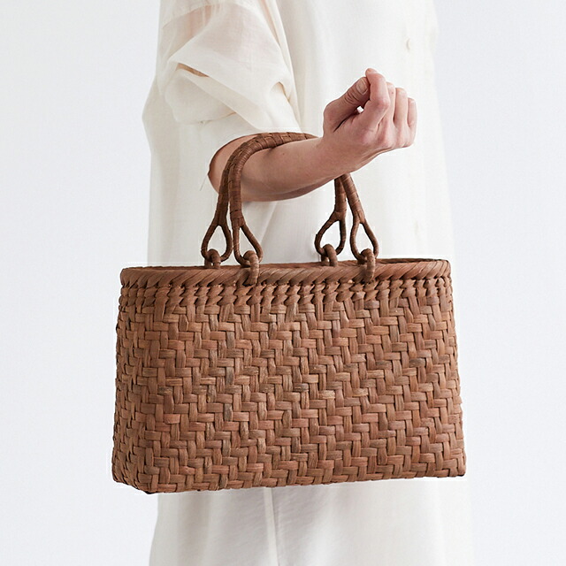 楽天市場】A4ファイルがすっぽり入るくるみ籠(国産材/表皮/横長/中