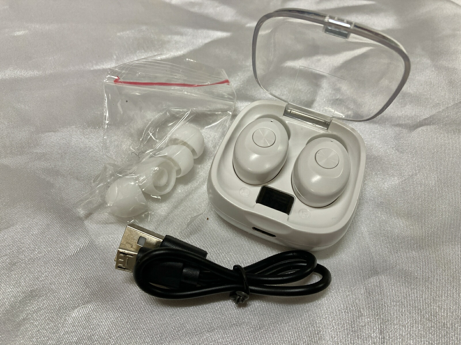 楽天市場】XG-8 白 ワイヤレスイヤホン bluetooth 両耳 ブルートゥース