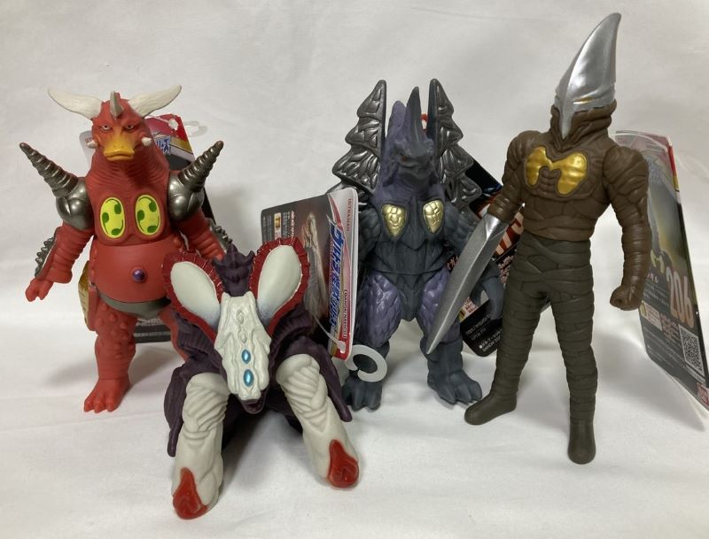 楽天市場】バンダイ【セット版売】ソフビ ウルトラマン 5点セット 福袋