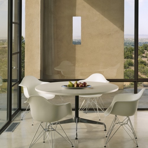 イームズ シェルアームチェア(エッフェルベース) | ハーマンミラー