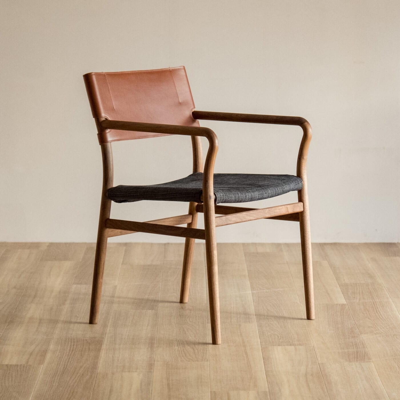 UC3 ダイニングチェア(ウォールナット) (樹種ウォールナット（クリア