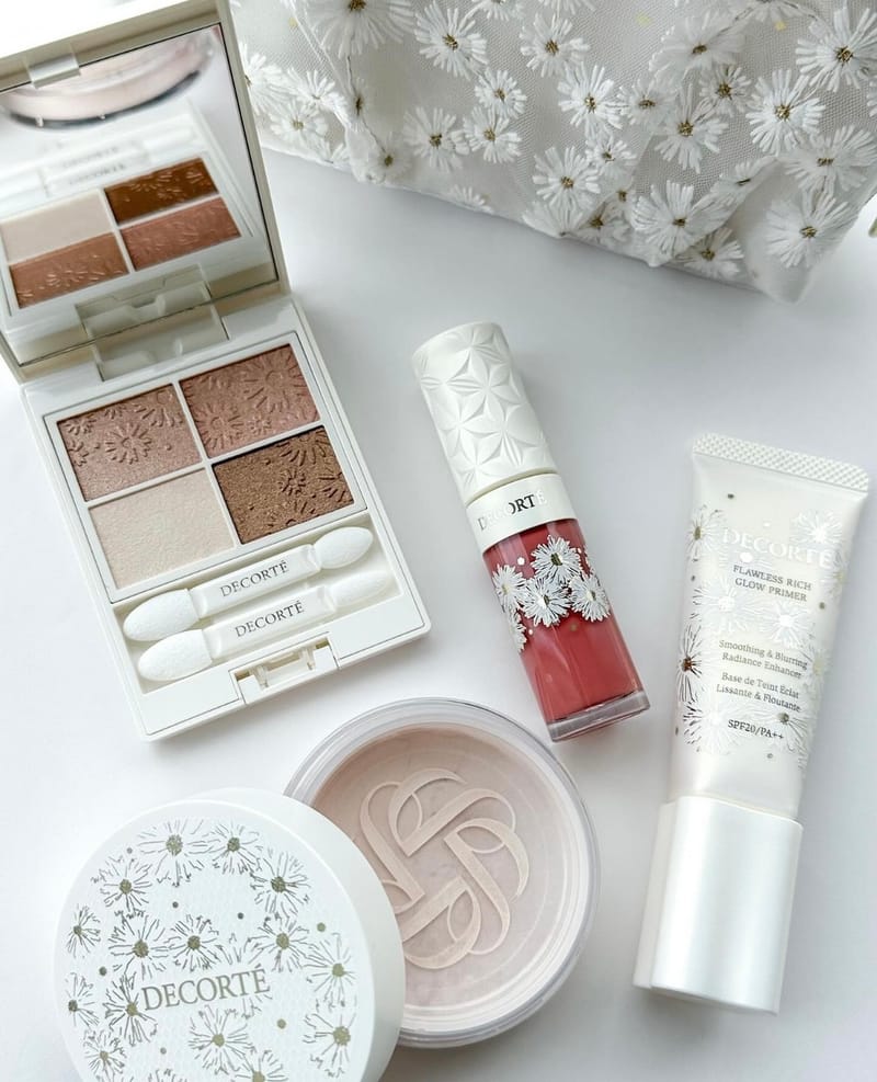 限定] DECORTE White Bliss Collection Holiday 2024