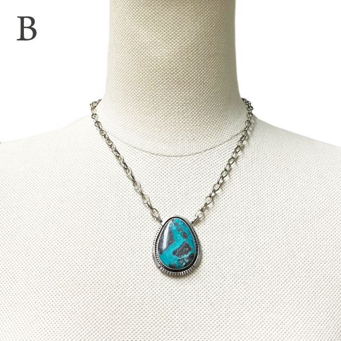 インディアンジュエリー ナバホ キングマンターコイズ ペンダント