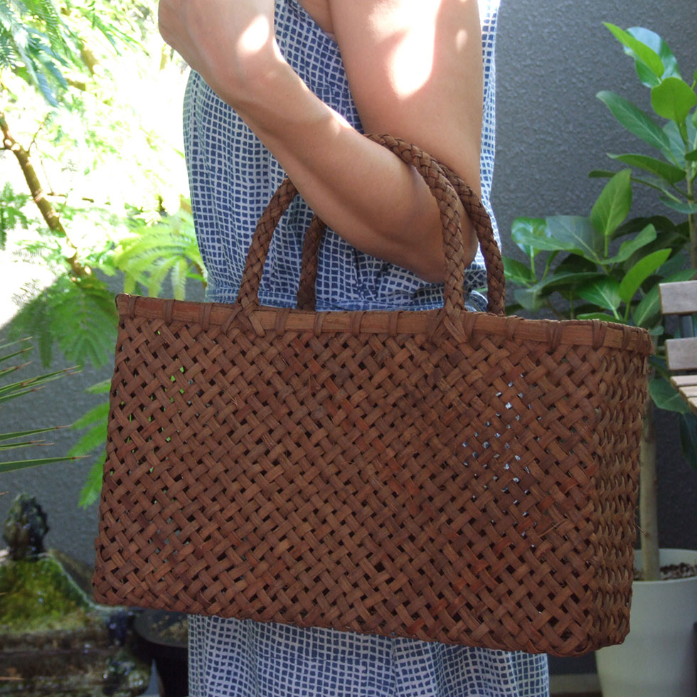 純国産 山葡萄かごバッグ 斜め四つ目編み 大サイズ : おまめ - 通販