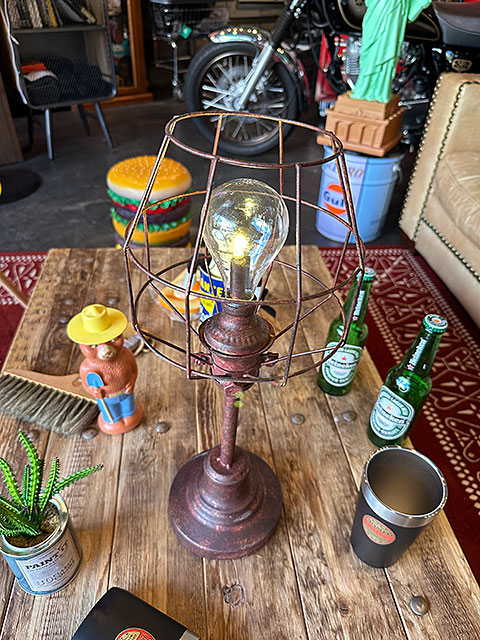 レトロテーブルランプ ヘキサゴン 単三電池式LEDライト □ アメリカン