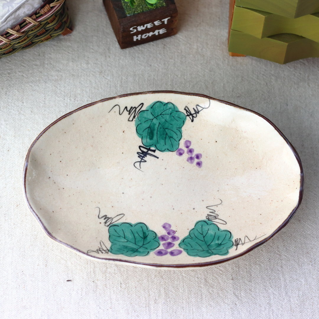 赤絵三善 煮魚が似合う手描き三ツ足楕円皿 22cm 美濃取寄 日本製 美濃