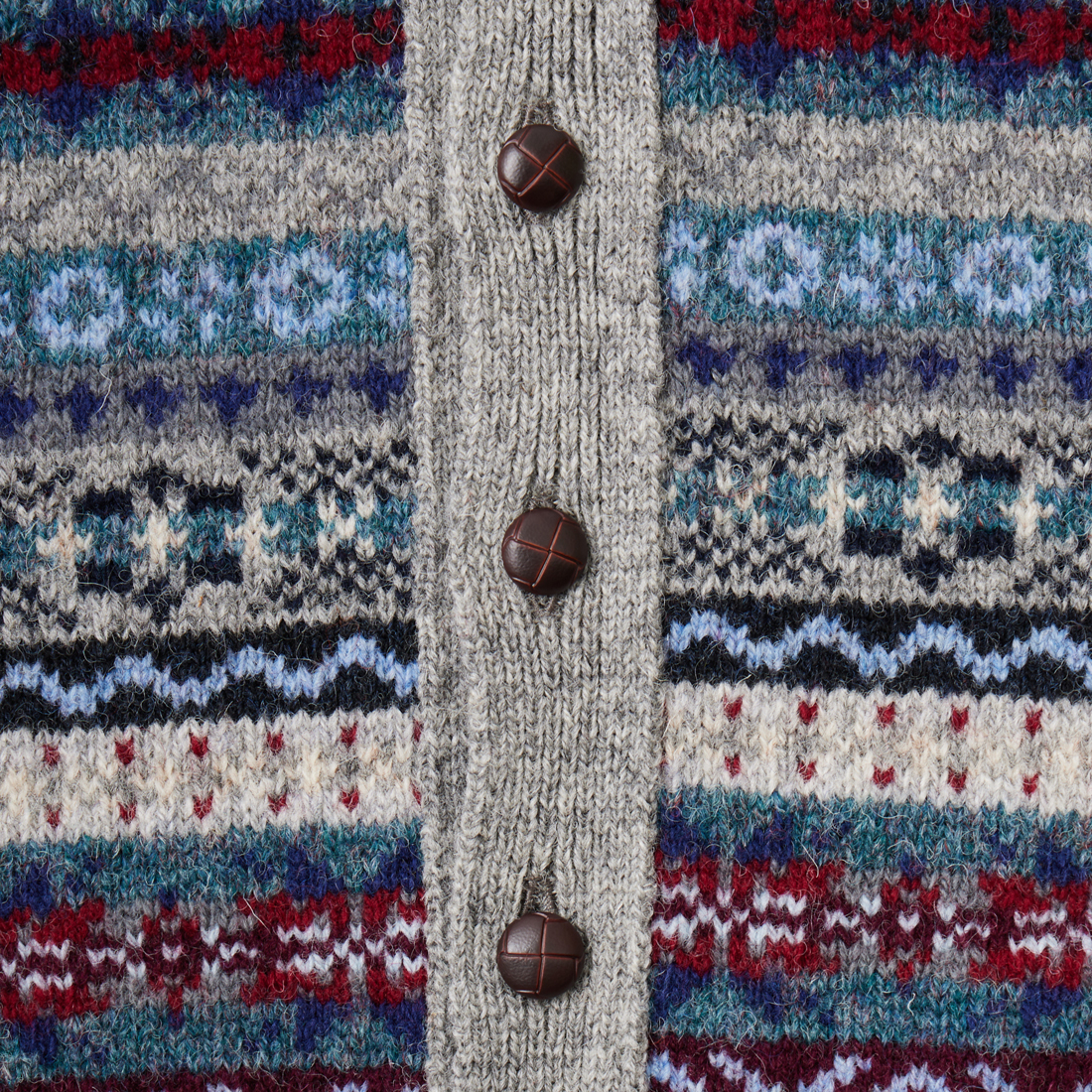 Jamieson's of Shetland JAMIESON'S ジャミーソンズ フェアアイル柄 V