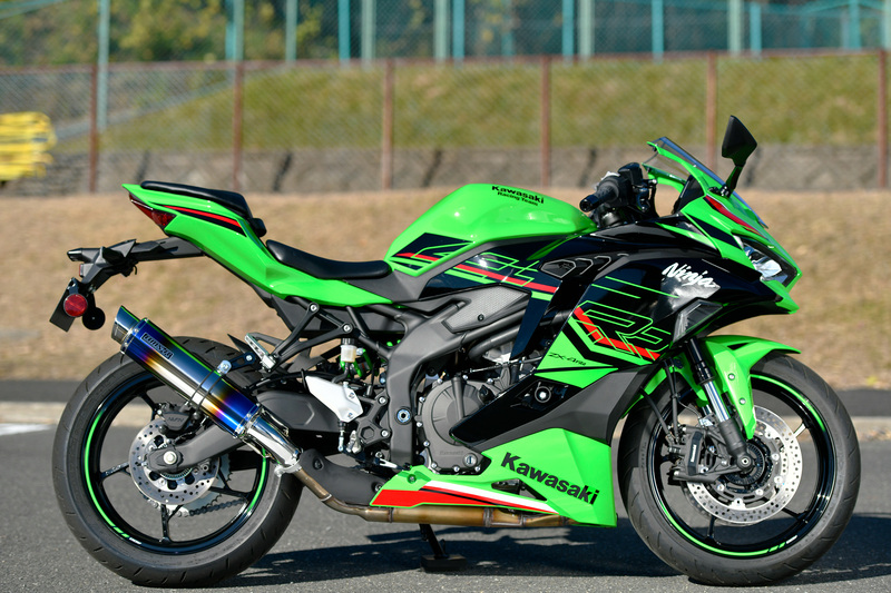 BEAMS G435-54-P1J ZX-4RR/SE 8BL-ZX400P スリップオン R-EVO2 ヒート