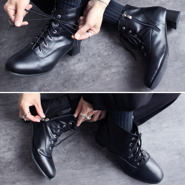 チャンキーヒール型スムースフェイクレザー編み上げショートブーツ