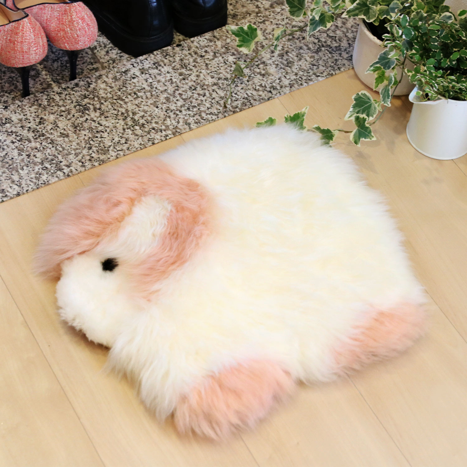 sankyo shokai（三京商会） ＜爆買＞ムートン 羊 ラグ モカ/ピンク