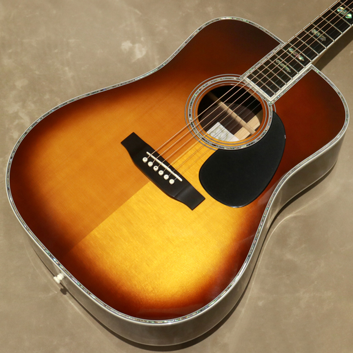 Outlet]MORRIS GUITARS ( モーリスギター ) W-145, Glossy Brown