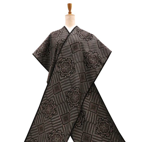 20%OFFセール 黒大島紬 前田紬工芸 仕立て付き 泥大島 着物 正絹