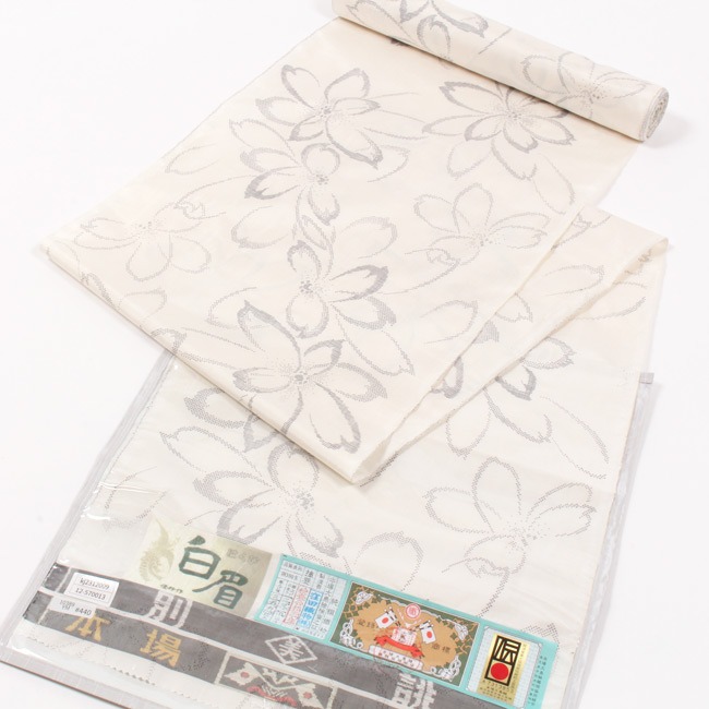 きもの 和 本場 大島紬 白大島 7マルキ 窪田織物 手織り 白眉 花模様