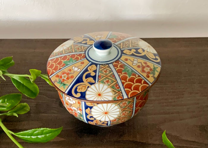 湯呑 おしゃれ 金彩古伊万里 蓋付湯呑 蓋付 汲出 有田焼 200cc 日本製