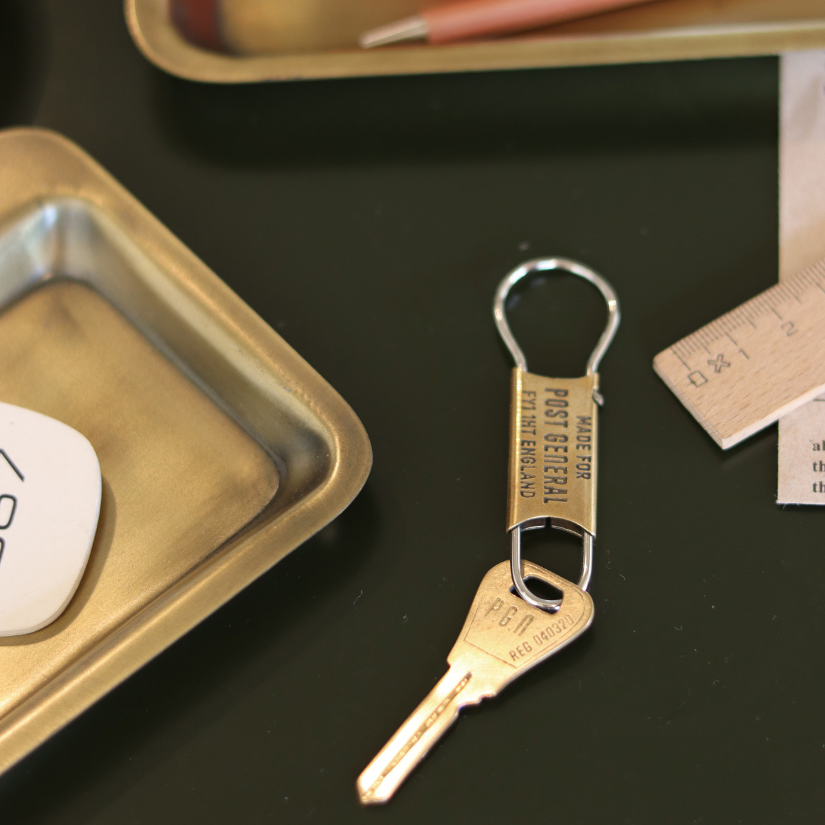 creer（クレエ） キーホルダー POST GENERAL ブラス キーホルダー