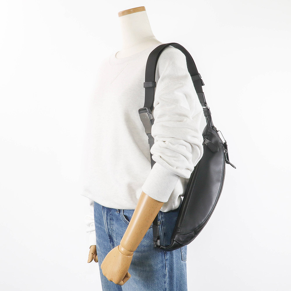 COACH（コーチ） バッグ ボディバッグ CV926 QBMI5 シグネチャー