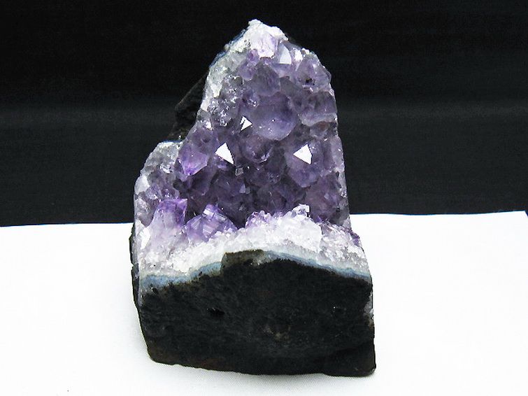 ウルグアイ産 ファントムアメジストクラスター [t614-9622]
