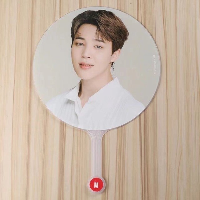 送料無料 BTSグッズ うちわ 団扇 防弾少年団 写真 応援グッズ SPEAK