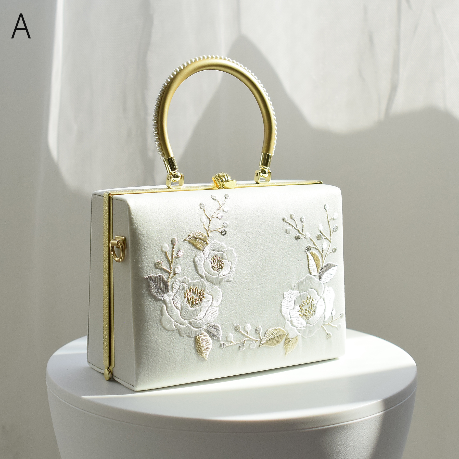 バッグ 成人式 パールハンドル 山茶花刺繍バッグ 日本製 礼装 振袖