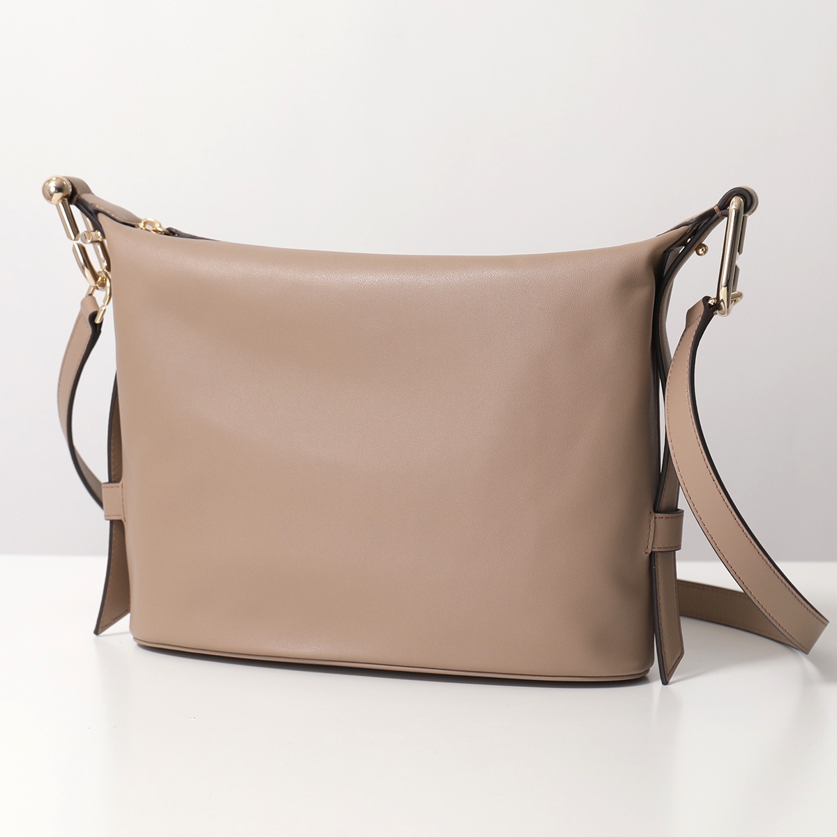 FURLA（フルラ） ショルダーバッグ Nuvola M ヌヴォラ WB01656 BX2045