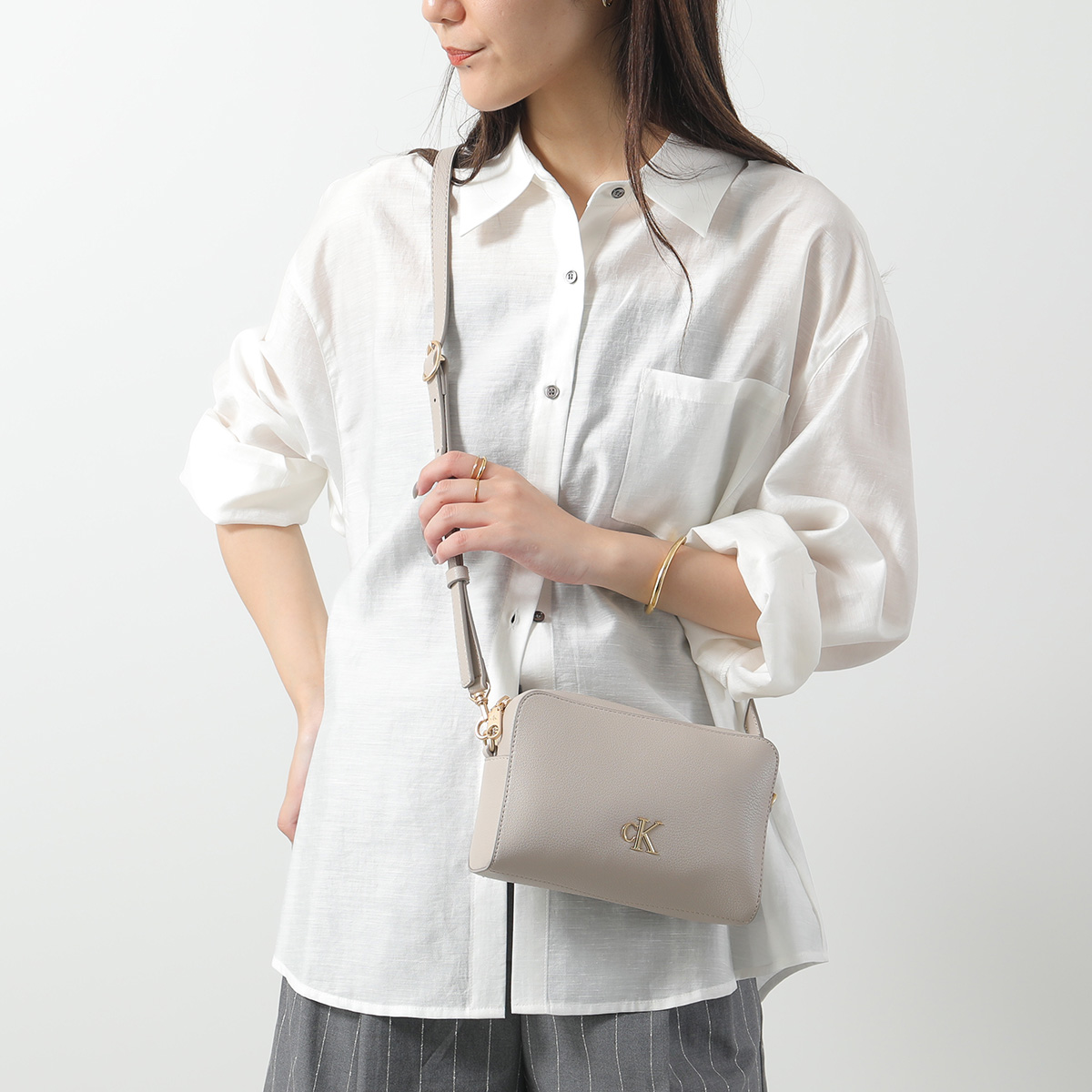 Calvin Klein（カルバン・クライン） ショルダーバッグ MINIMAL