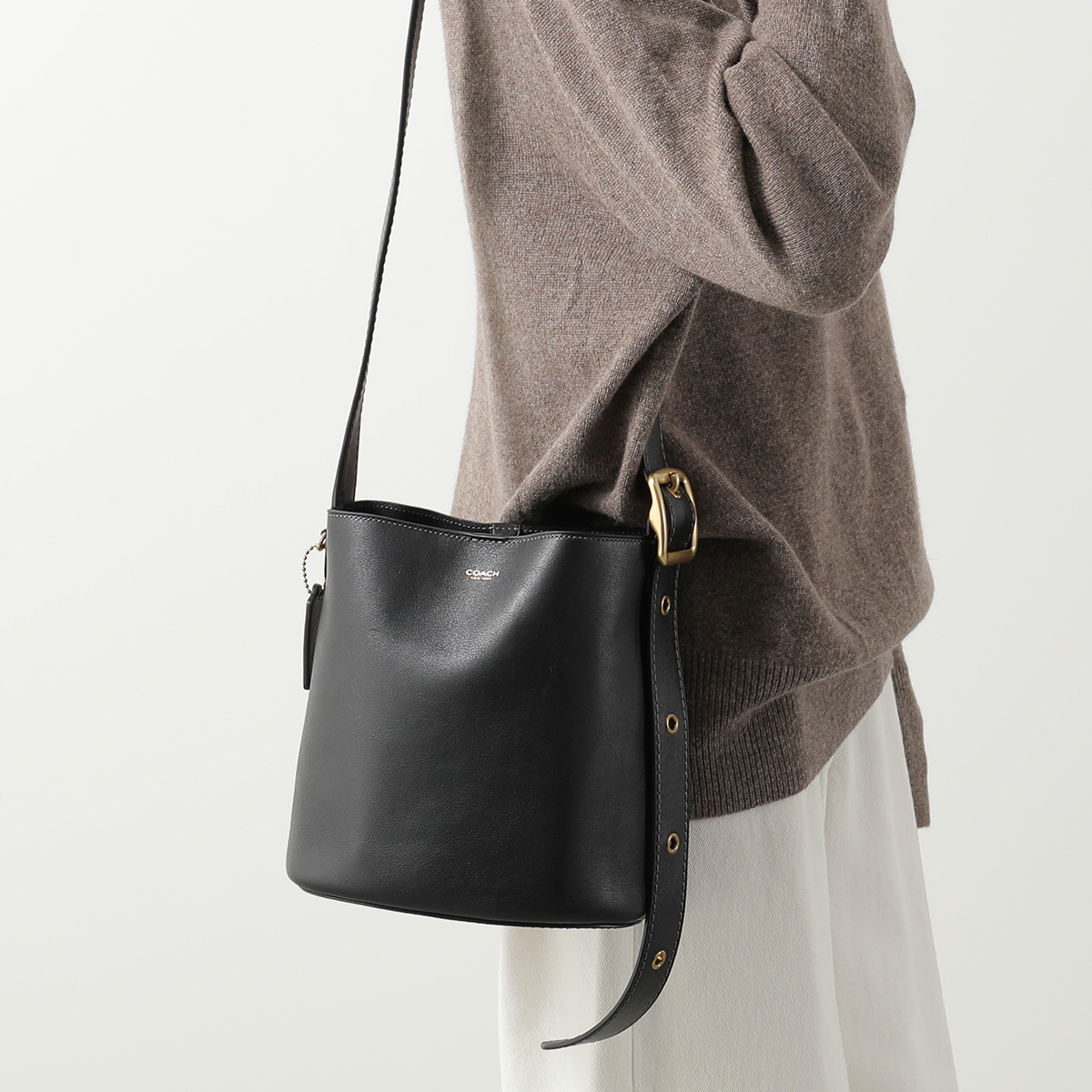 COACH（コーチ） ショルダーバッグ BLEECKER BUCKET 21 ブリーカー