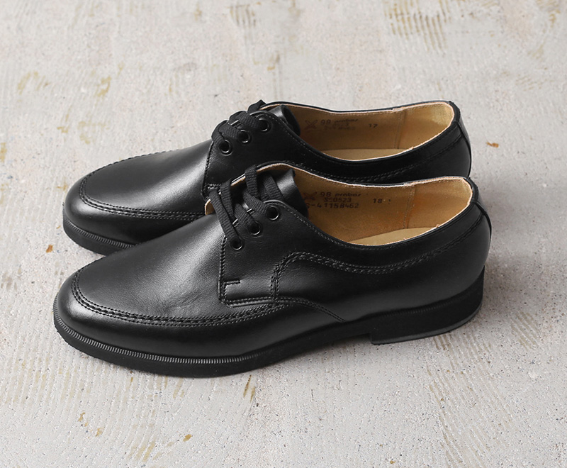 MILITARY（ミリタリー） 実物 新品 デッドストック チェコ軍 レザー