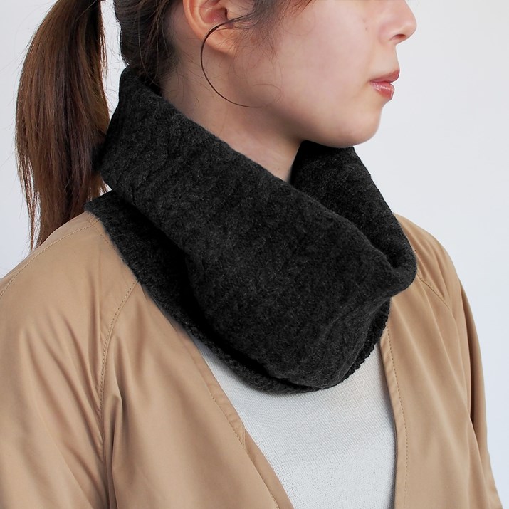 PRODIGAL（プロディガル） カシミヤ 100％ ケーブル編み ネック