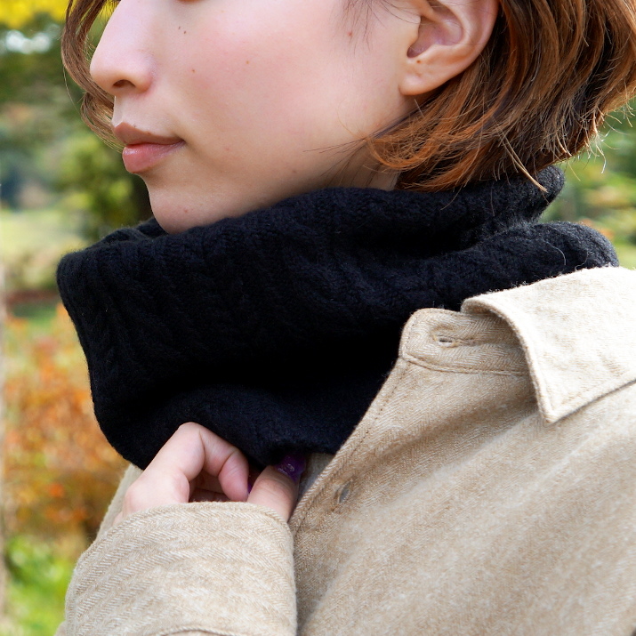 PRODIGAL（プロディガル） カシミヤ 100％ ケーブル編み ネック