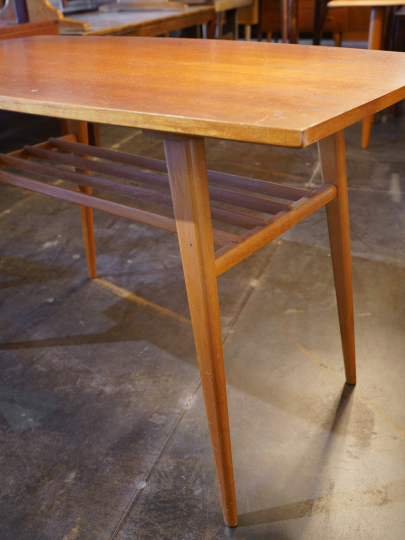 ウッドサイドテーブル 大和店