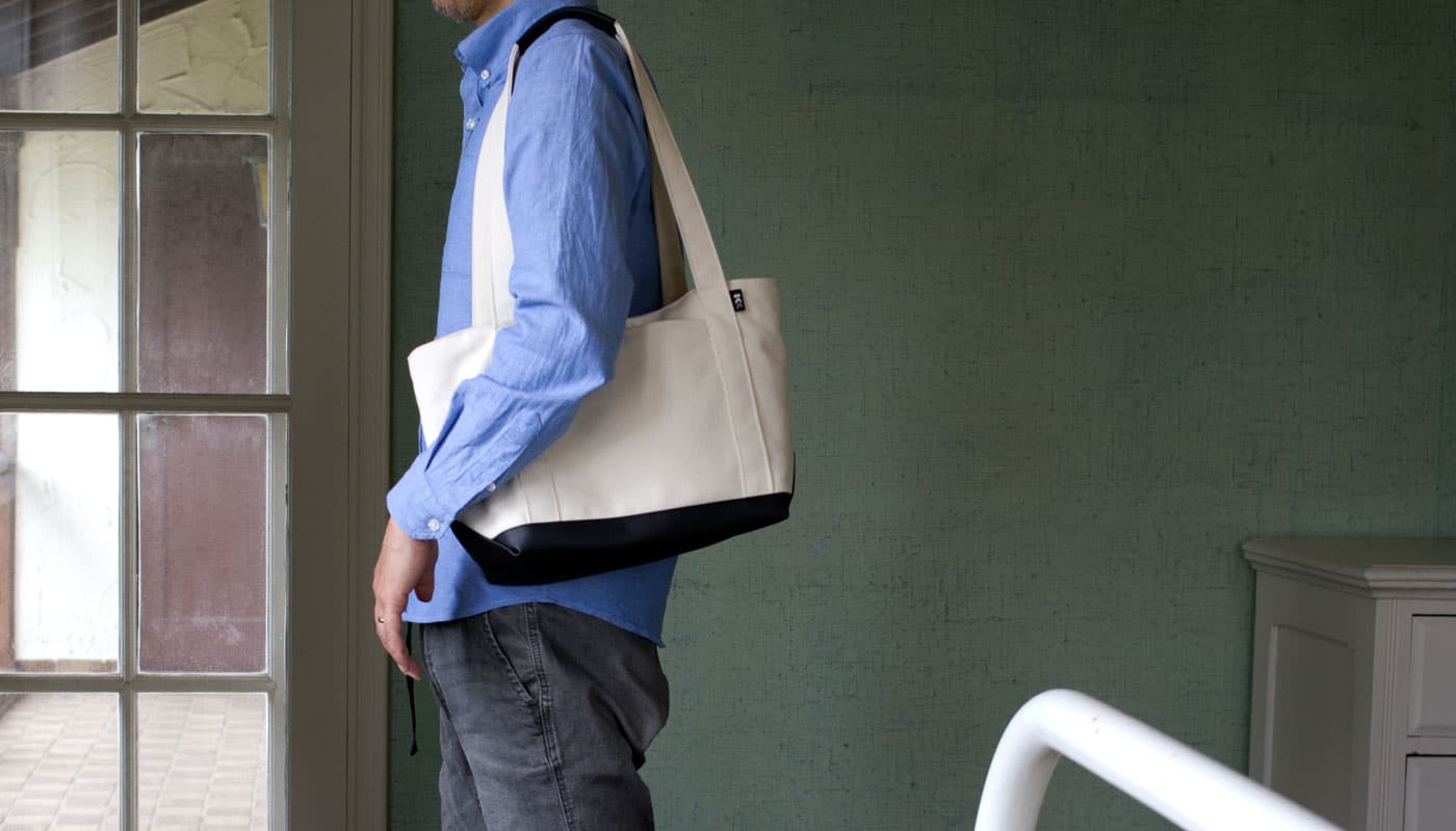 磐田8号帆布カメラトートバッグ ヴィーガンレザー - カメラバッグ