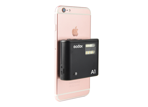 スマートフォンとワイヤレスで連動する「GODOX A1フラッシュ」が発売