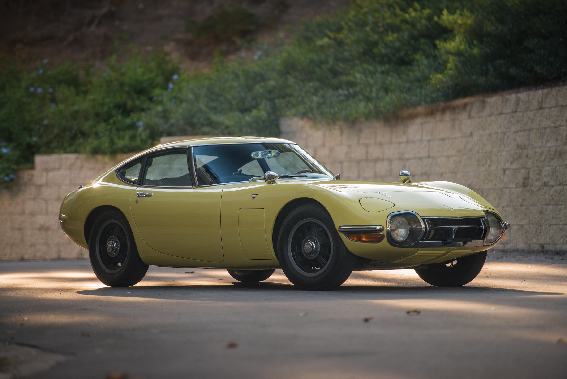The Rare Toyota 2000GT
