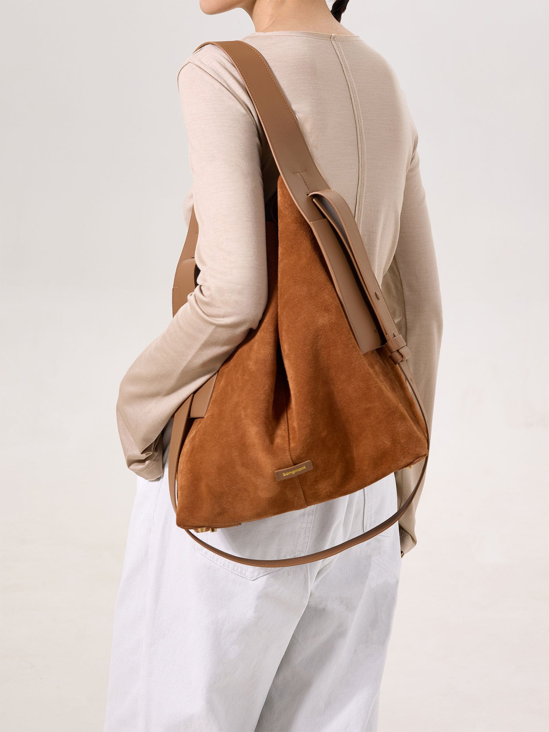 大型レザーバッグ | 時代を超えたデザイン | 持続可能な素材 – Songmont