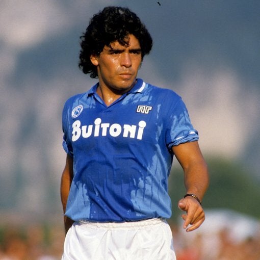 マラドーナは不滅」イブラヒモビッチが追悼、ミランは“超絶ゴール”の