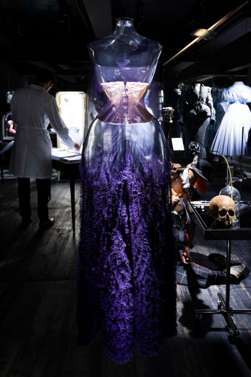 ジョン・ガリアーノの創造性とクチュール技術の結晶！『メゾン