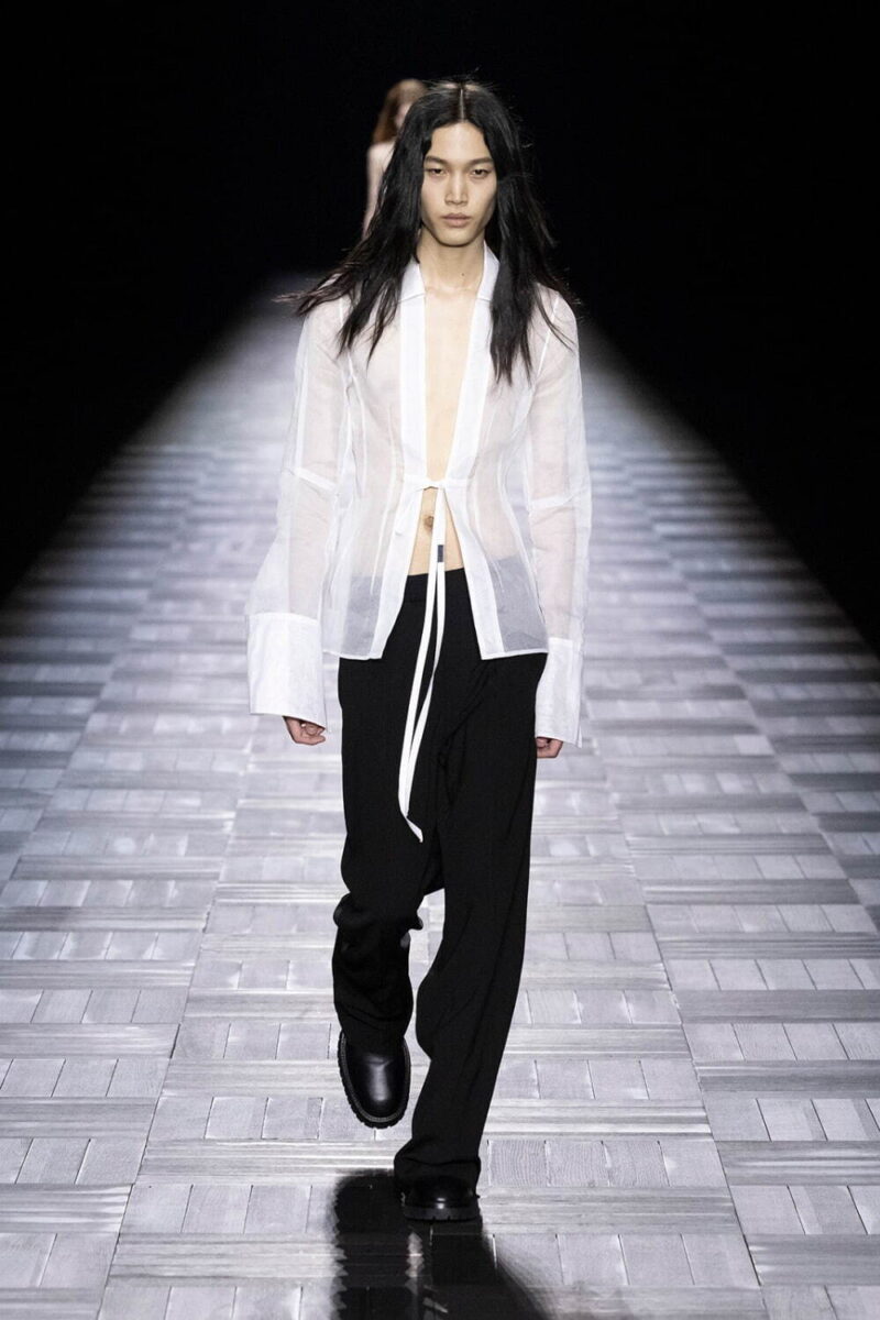 Ann Demeulemeester（アン ドゥムルメステール）2023年秋冬