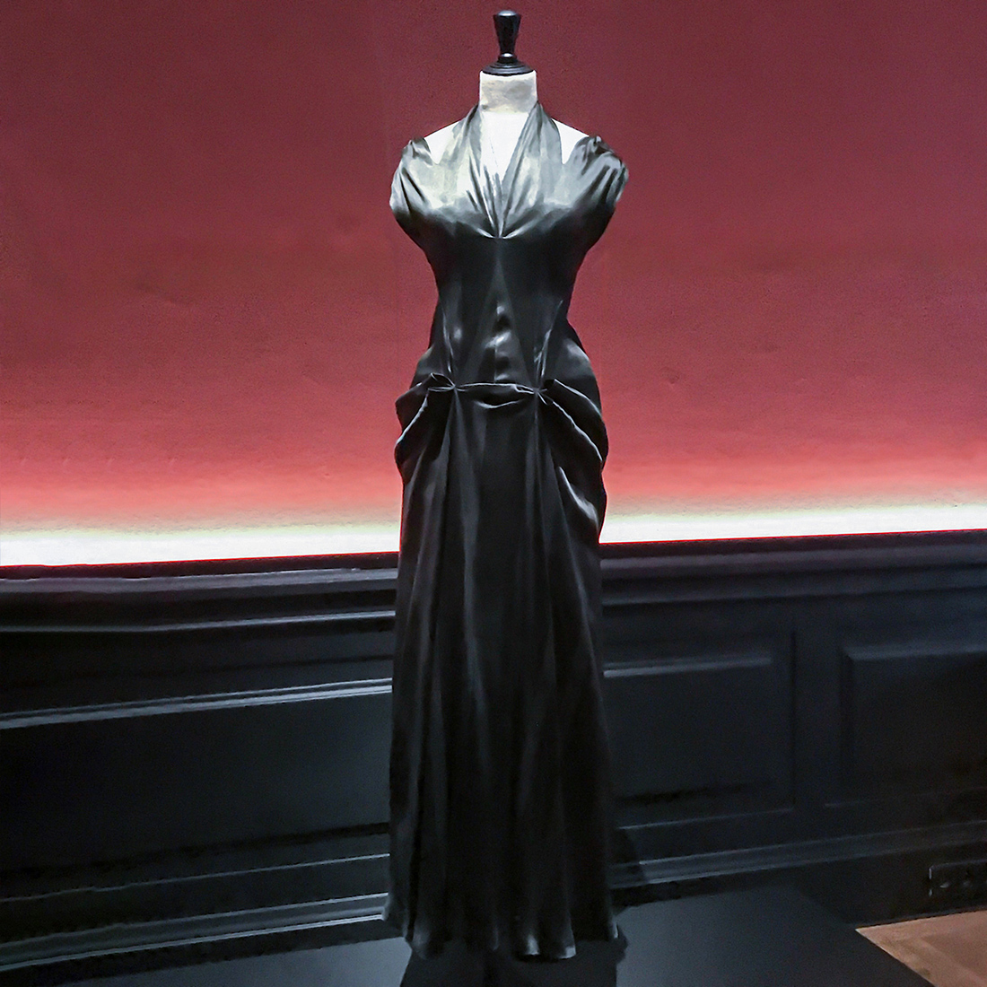 伝説のクチュリエのもう一つの顔。情熱の蒐集家、アズディン・アライア