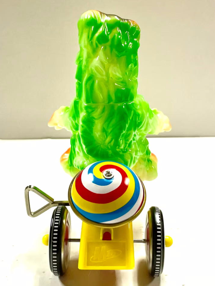 M1号は「スーパーフェスティバル91」に「ヘドラ三輪車 蓄光版」で