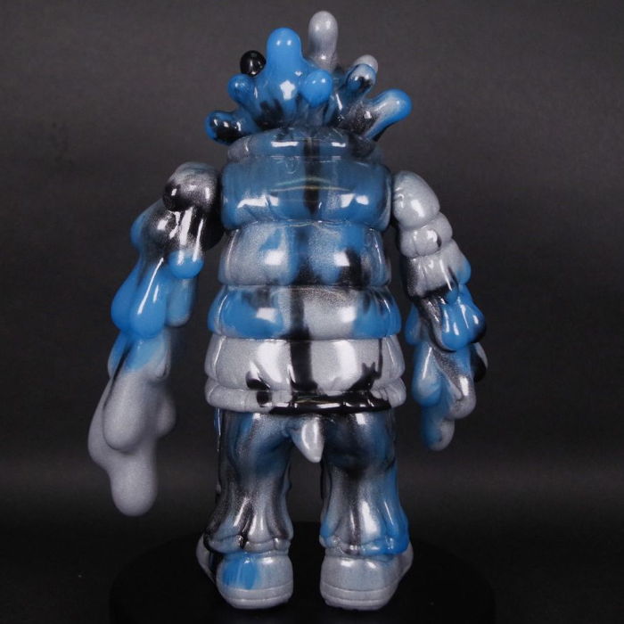 GYAROMIの「オイドシリーズ」がギャラリー＆ショップ・墓場の画廊を