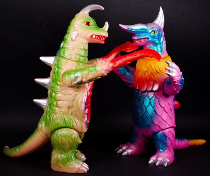 ブルマァクの幻の「タロウ怪獣」のひとつ「オイルドリンカー」が予約