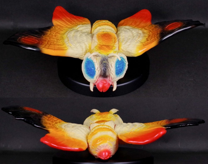 ブルマァクの「モスラ」が劇中をイメージした「オリジナルカラー」で