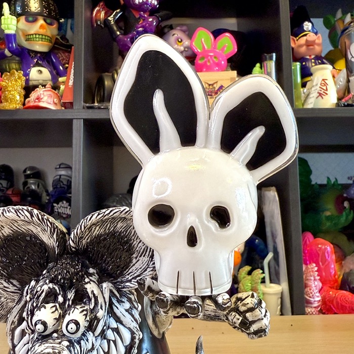 BlackBook Toyから「Asura Rat Fink」の2025年最終モデル「Mono」登場