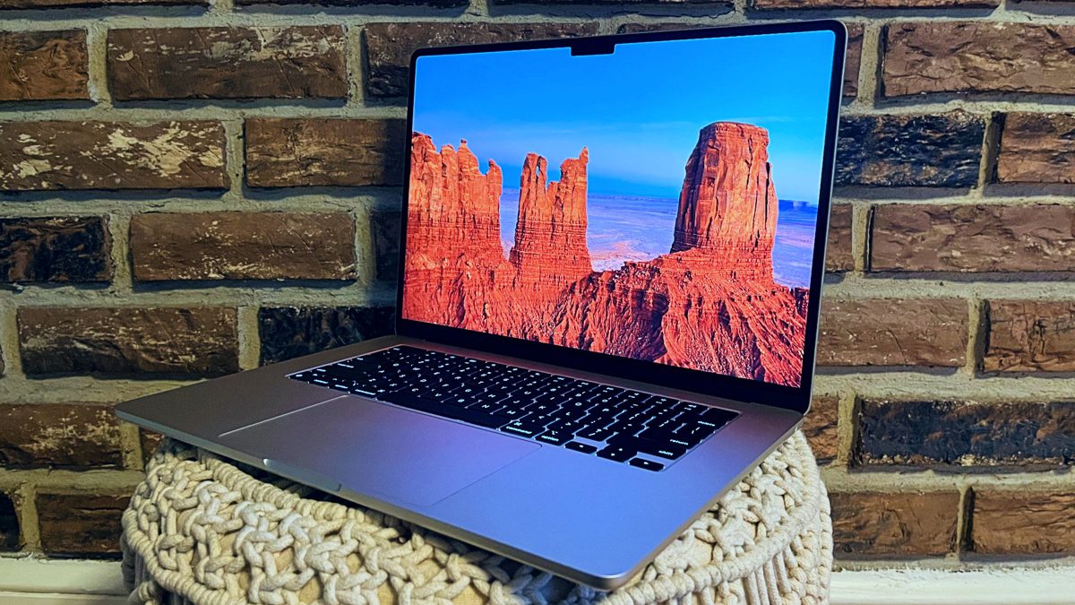 Apple MacBook Air 15-Inch (2024, M3) - Review 2024 - PCMag Middle East