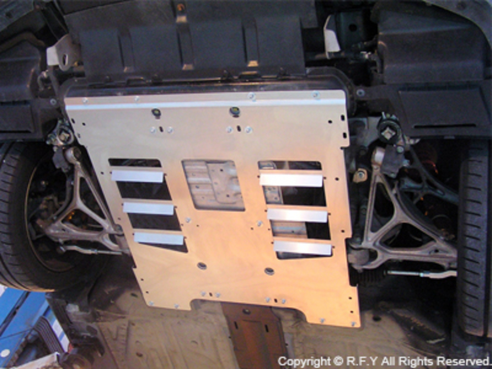 フロントアンダーパネル製品｜R.F.Y レーシングファクトリーヤマモト