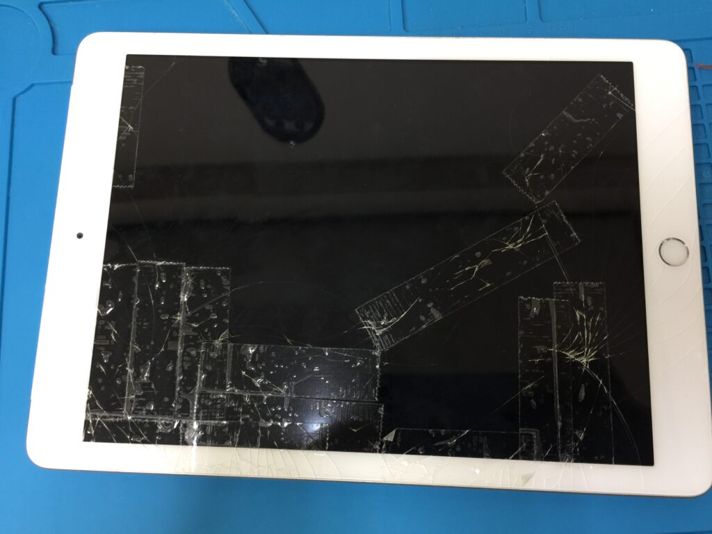 画面ひび割れのiPad6をデジタイザー（ガラス）交換で修理しました