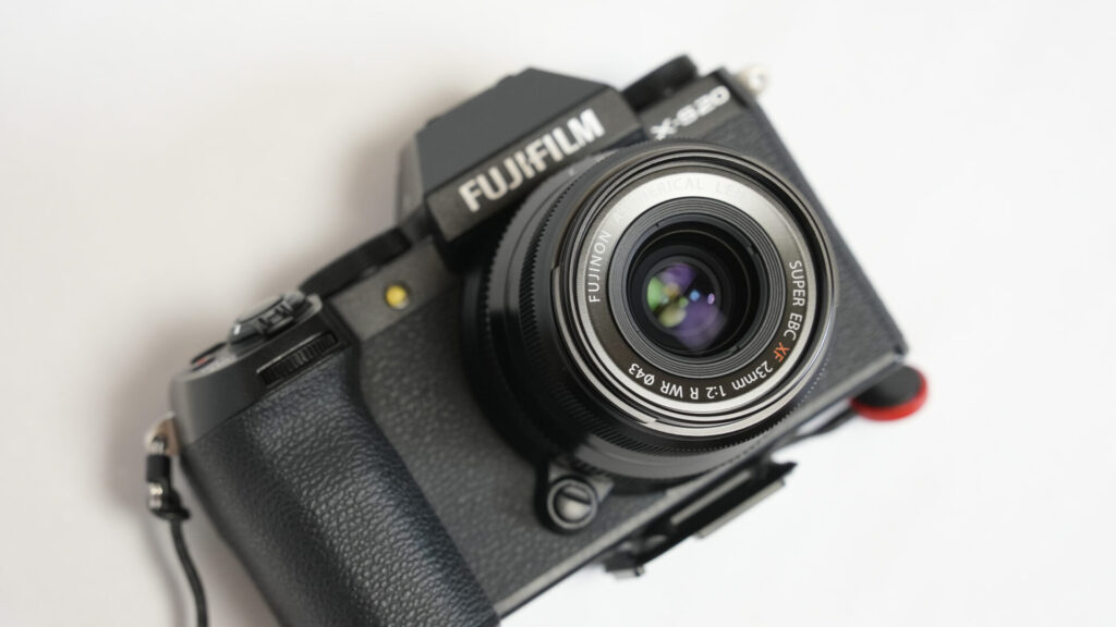 XF23mm F2 R WR レビュー / 換算35mmのスナップに最適な小型レンズ