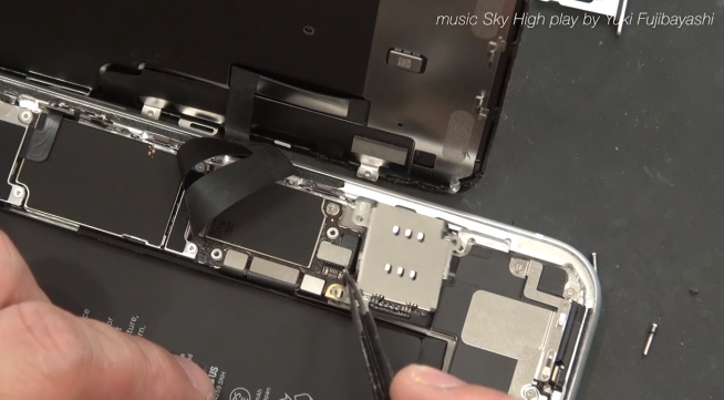 マジかよ！国内版iPhone XR、物理デュアルSIM化が可能 - すまほん!!